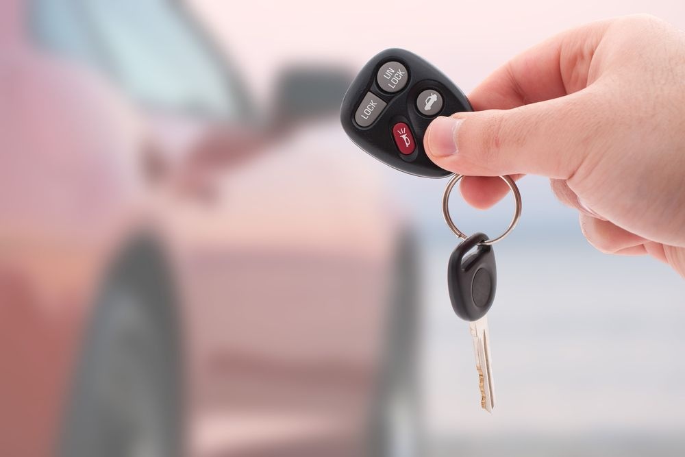sistem de alarma auto