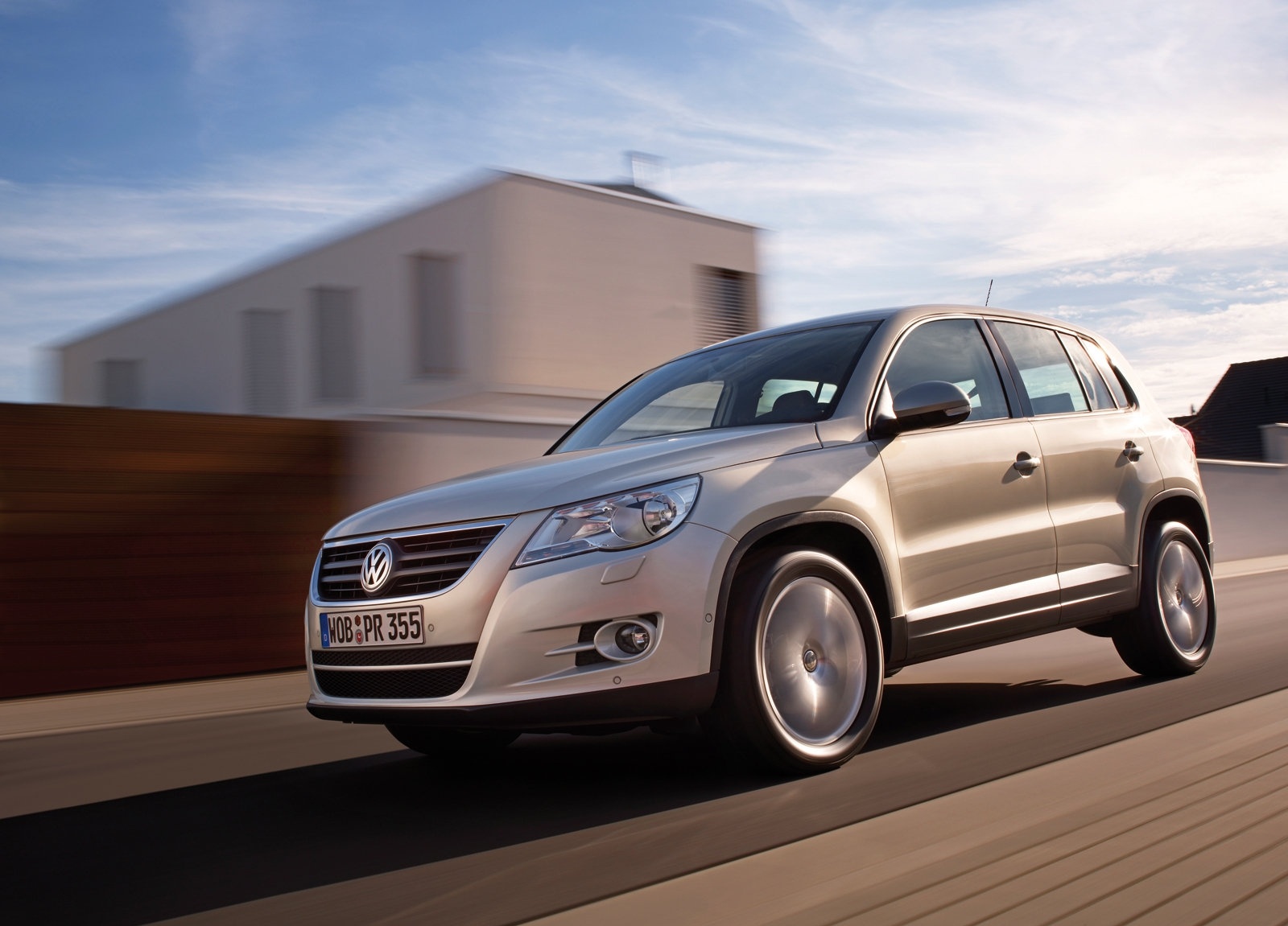 VW Tiguan 2008 exterior