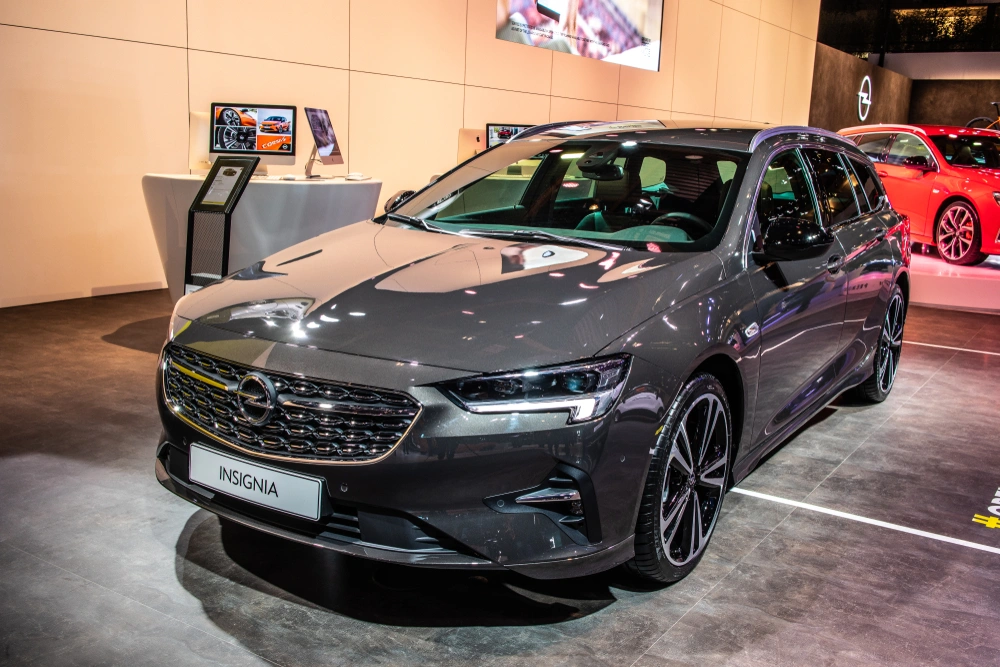 exterior opel insignia