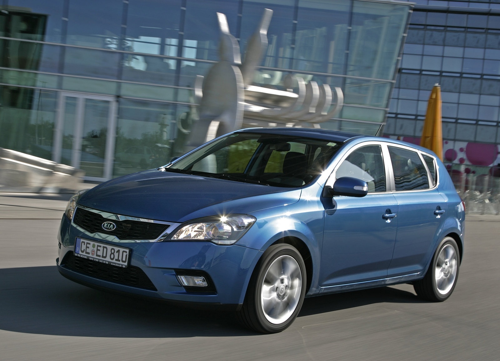 Kia ceed 2010 exterior