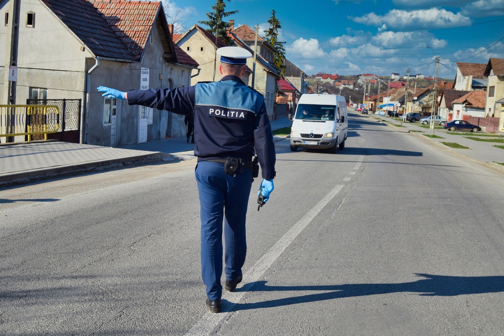 in ce situatii te poate opri politistul