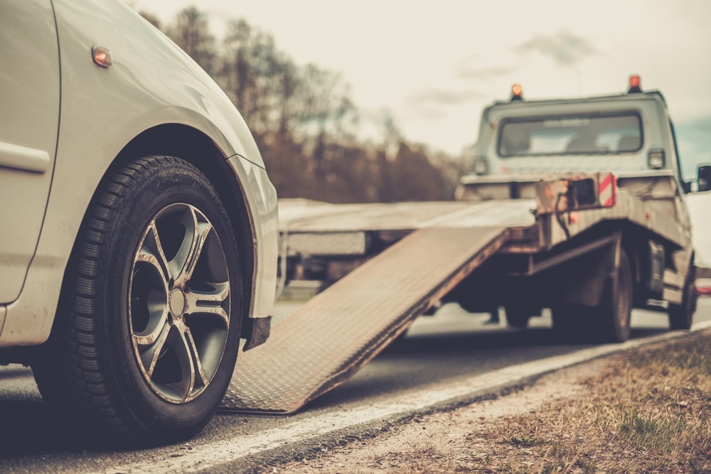 auto urcand pe platforma
