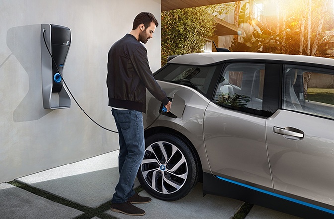 Costuri intretinere masini electrice