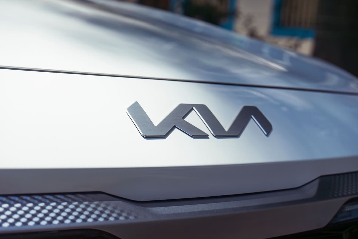 noul logo kia auto