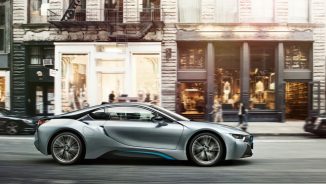 BMW confirmă că va produce în serie modelele X7 și i8 Spyder