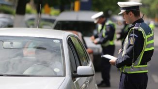 Schimbări în legislația rutieră: amenzi pentru șoferii care nu transportă copiii în scaune speciale