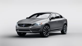 Volvo S60 Cross Country – primul sedan crossover din clasa premium
