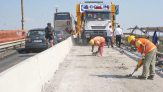 Lucrările de reabilitare a podului peste Dunăre de la Giurgiu au fost reluate