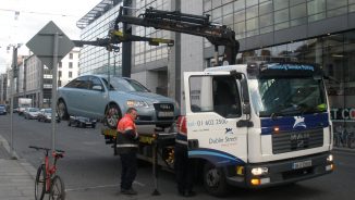Proiect de lege: mașinile parcate neregulamentar vor putea fi ridicate din nou