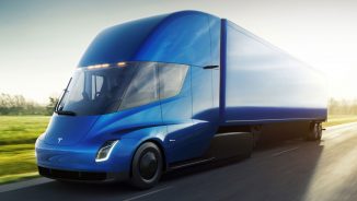 Producătorul american Tesla intră pe piața vehiculelor comerciale cu camionul Tesla Semi