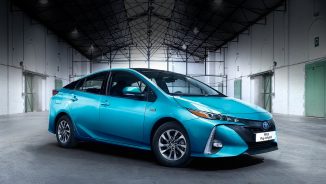 Toyota anunță că va lansa mai mult de 10 mașini electrice până în 2020