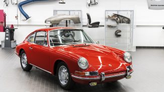 Muzeul Porsche din Stuttgart expune cel mai vechi 911 din colecție