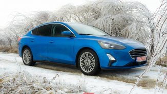Test Drive Ford Focus Sedan 2019 [VIDEO]