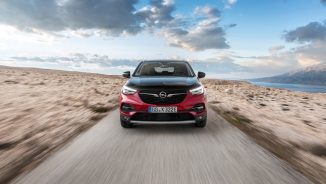 Opel Grandland X Hybrid4 – primul PHEV pentru marca germană