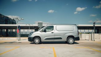 Toyota ProAce City: O tură cu dubița micilor întreprinzători | Test Drive 2022