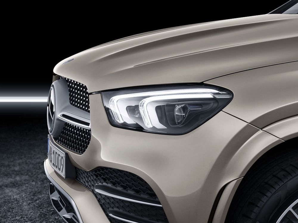faruri mercedes gle
